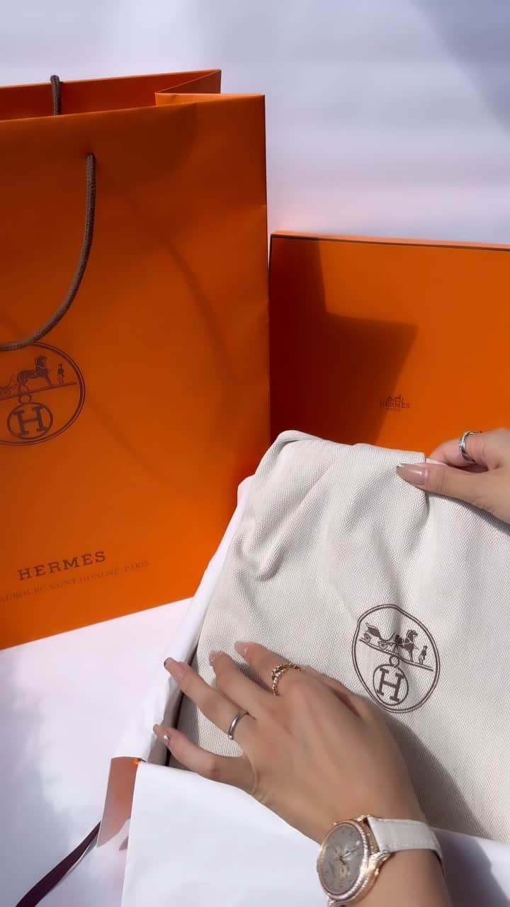 甲村仁絵のインスタグラム：「First Birkin👜🍊  #バーキン25 #Birkin #クレ #Birkin25」