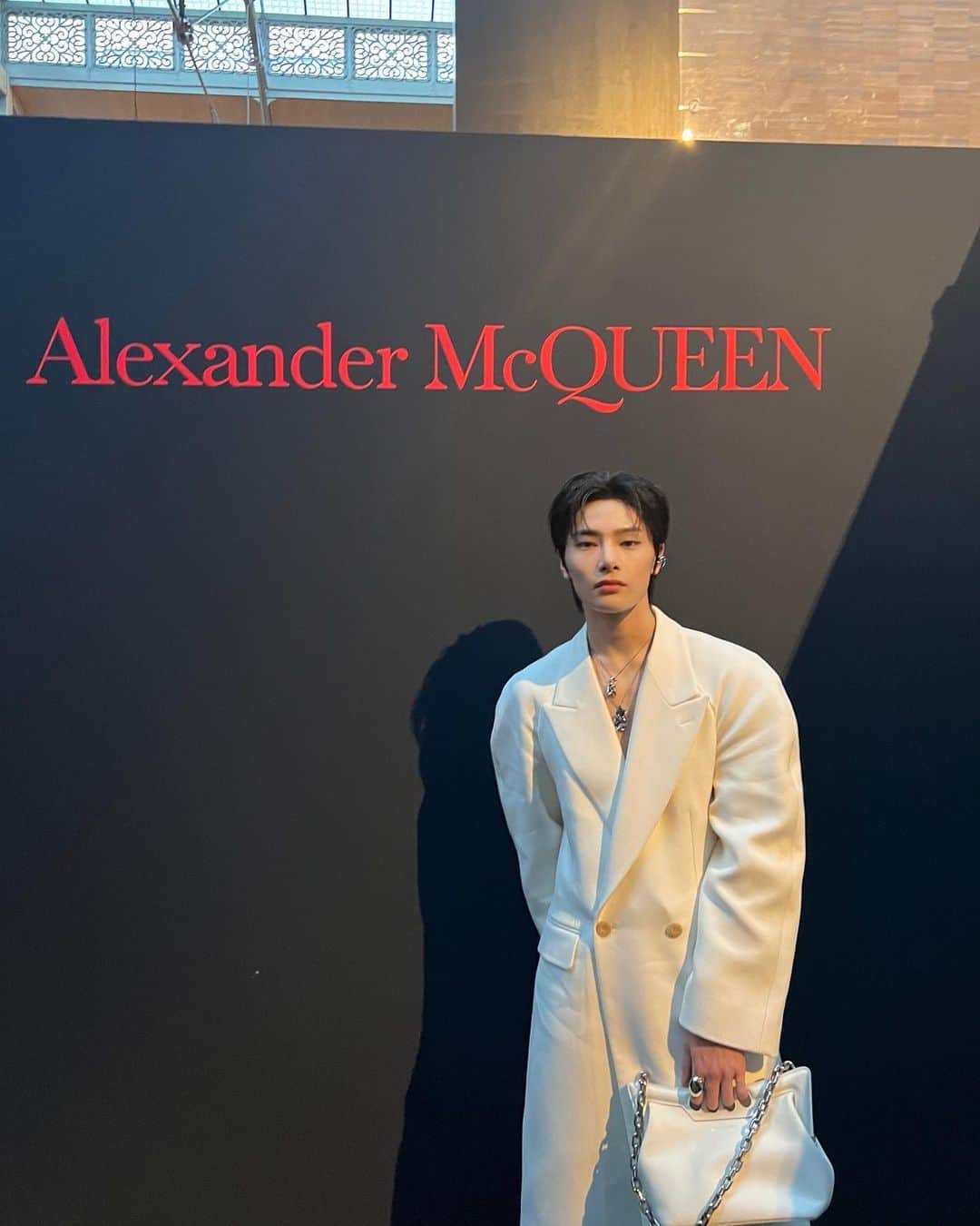アイエンのインスタグラム：「Alexander McQueen S/S 2024🤍 #AlexanderMcQueen #McQueenSS24」