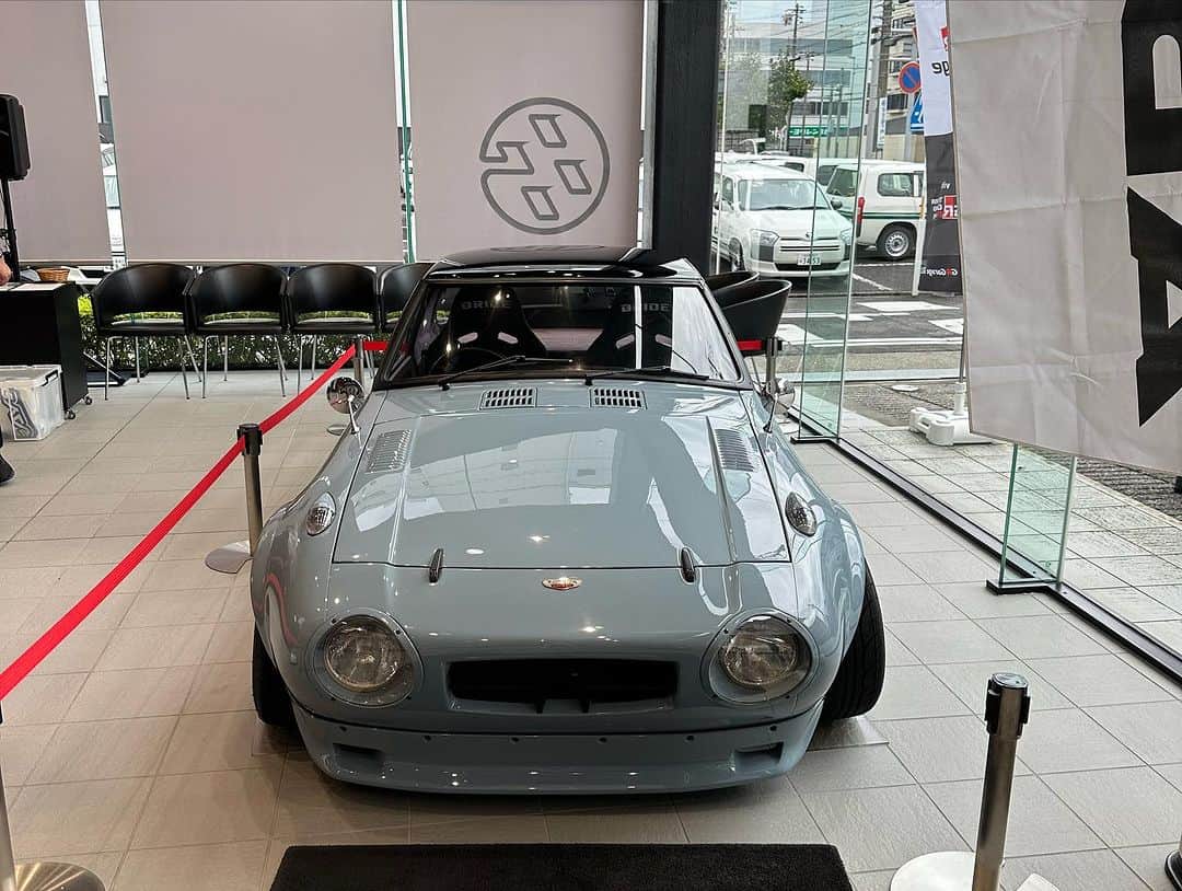 谷口信輝さんのインスタグラム写真 - (谷口信輝Instagram)「本日は愛知トヨタGR garage高辻で、「1日店長」をやります。 お近くの方、お近くでない方、お暇な方、お暇じゃない方まで、 どなたでも気軽にお越しください。 #grgarage_takatsuji」10月1日 9時47分 - nobuterutaniguchi
