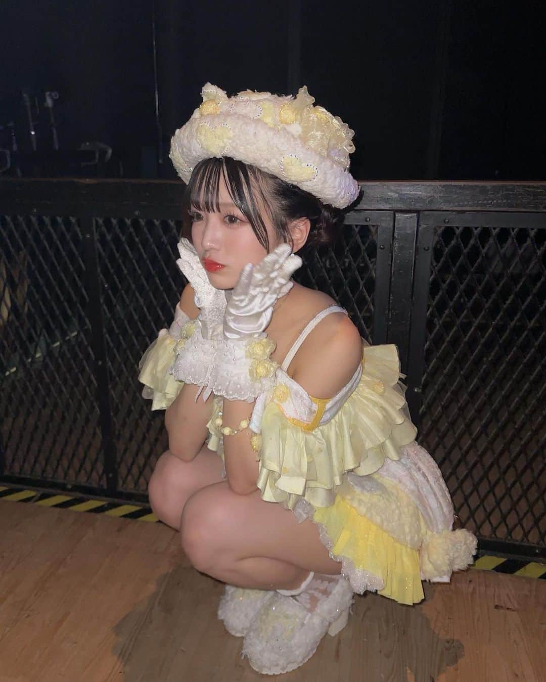坂田心咲のインスタグラム：「. ふりふりの衣装だいすき🧽🫧  #NMB48 #坂田心咲 #アイドル #05 #jk #ljk #melotte #ロマンティックローズ #衣装」