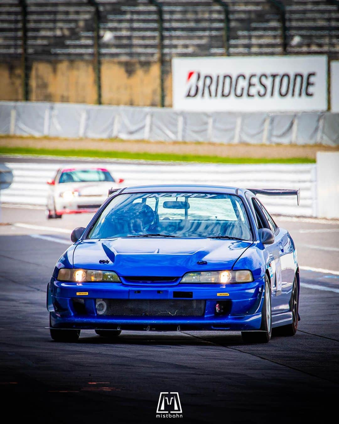 mistbahnさんのインスタグラム写真 - (mistbahnInstagram)「_ 後続ウォッシャー Honda DC2 Integra _ 🚗: @f_k_dc2 📷: @mistbahn _ Shot on Aug-24 2022 🏁 "HONDA ONE MAKE CHAMPION CUP RACE 2022 Rd.3" at Suzuka International Circuit. _ JP) 2022年8月24日 鈴鹿フルコース(鈴鹿サーキット国際レーシングコース)、ゼロファイターさん( @zerofighterautocustom )主催「HONDA ONEMAKE CHAMPION CUP RACE Rd.3」で撮影。 _ _ #hondaonemakechampioncuprace #hondaonemake #zerofighterautocustom #ホンダワンメイク #suzukacircuit #suzukainternationalcircuit #鈴鹿サーキット #鈴鹿フルコース #hondaintegra #dc2 #dc2r #dc2integra #itr #acuragsr #gsr #インテグラ #ホンダインテグラ #integra #hondaintegratyper #typer #timeattack #timeattackjapan #hondasontrack #bseries #b18 #vtec #trackcar #trackstance #p1racing」10月1日 21時44分 - mistbahn