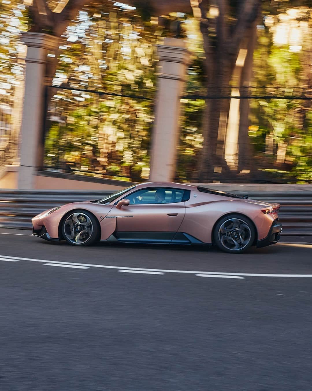 マセラティのインスタグラム：「Pure-bred Maserati for a driving experience that is engineered to perfection.⁣ The MC20 in Monaco.⁣ #Maserati #MaseratiMC20」