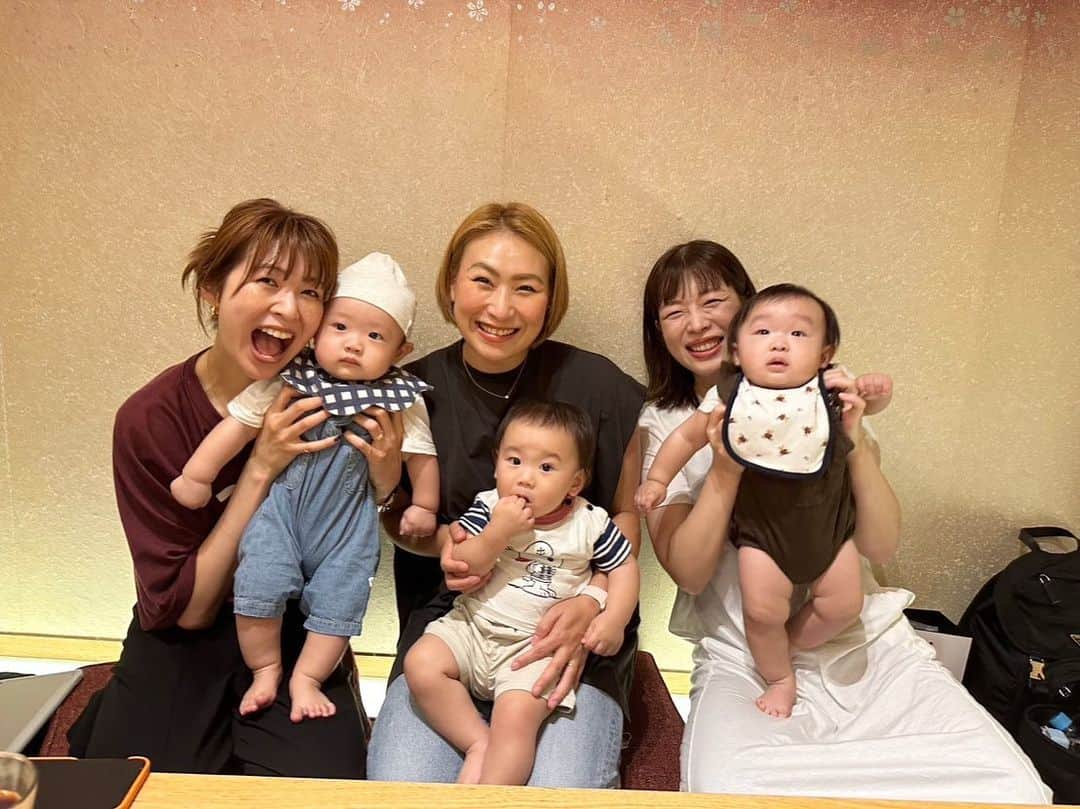 のインスタグラム：「. 同級生達集合🐰🐯🐰✊🏼"」