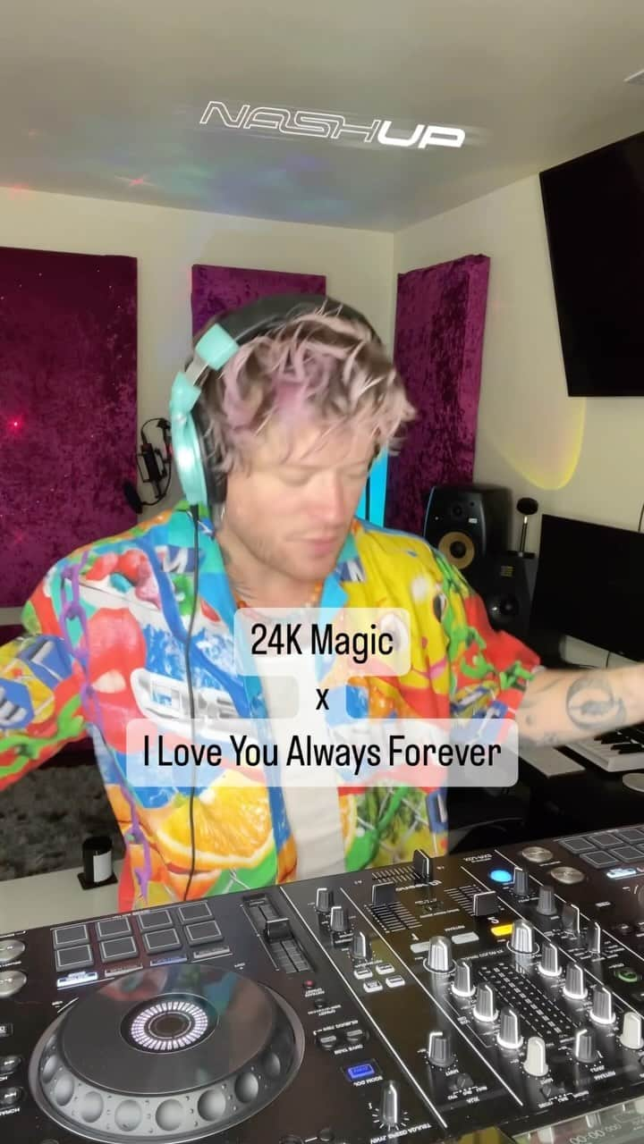 ナッシュ・オーバーストリートのインスタグラム：「I did four of these soooo here’s your part 3‼️ #24kmagic #brunomars #iloveyoualwaysforever #donnalewis #bettywho #mashup」