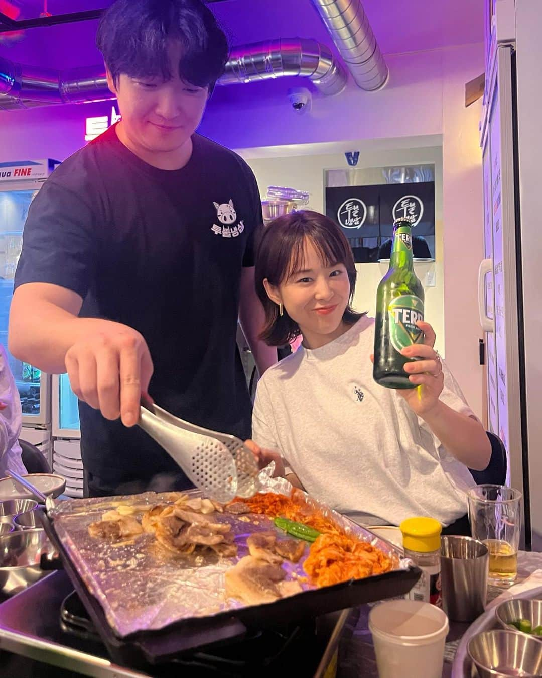 阿部真澄さんのインスタグラム写真 - (阿部真澄Instagram)「.  韓国🇰🇷グルメ  仕事終わりや休憩で楽しみな時間といえばやっぱり美味しいご飯！  サムギョプサル・キムチチゲ・タッカンマリ・キンパ・トッポギ・チヂミ  コーディネーターのソンさんが私たちのリクエストにこたえて毎回本当に美味しいご飯に連れて行ってくれました🥺！  #韓国グルメ #韓国料理」10月1日 22時49分 - abe_masumi