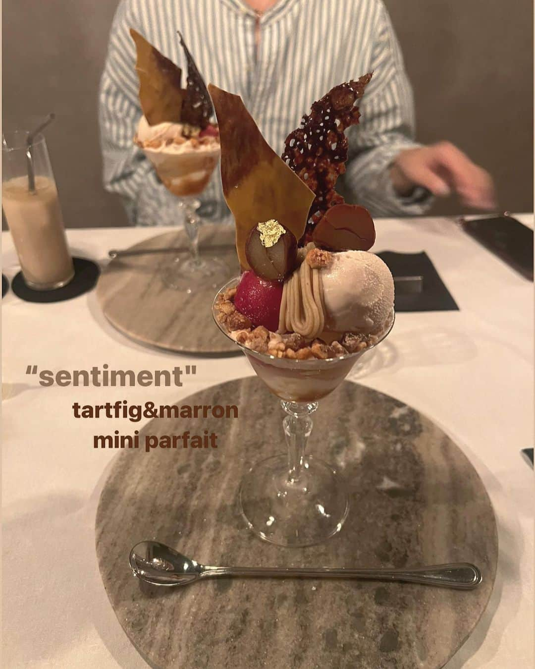 古賀美紀さんのインスタグラム写真 - (古賀美紀Instagram)「@sentiment0615   10月の新作 tartfig&marron mini parfait  マロンと洋梨のミニパルフェに 珍しい黒イチジクがたっぷりのってるタルトを頂きました🍴♡  土日は予約制ですが Open dayで 予約無しでスイーツを楽しめる日が あるみたいです♡  次のスイーツも楽しみ✨  #パフェ巡り #sentiment #新小岩カフェ#スイーツプレート #パフェ活 #東京カフェ巡り#インスタフード #マロンパフェ #秋スイーツ #モンブランパフェ #古民家カフェ#オシャレカフェ #スイーツ巡り」10月1日 22時53分 - koga_miki__