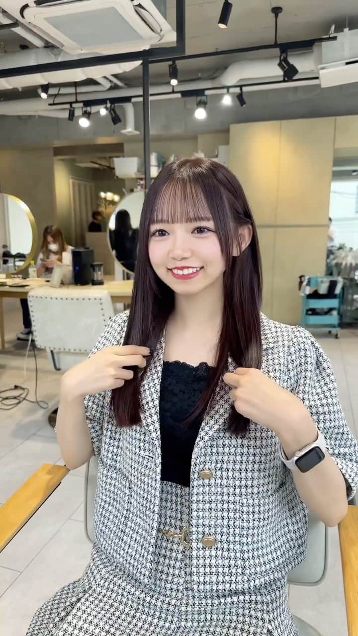 畑美紗起のインスタグラム：「10月もよろしくね🐇🌕🌾  気づいてる方もいたかもだけどいまの髪色 ピンクが入ってるんだけど、(光に当たるともっとぴんくだよ🩷) 他にどんな髪色が似合うとおもう〜？💇🏻‍♀️💭💕  #畑美紗起 #ヘアカラー #ヘアアレンジ #ピンクブラウン #髪色 #髪型 #ストレート #hair #me #shooting  #instagood #dailylook #hairstyles #haircolor」