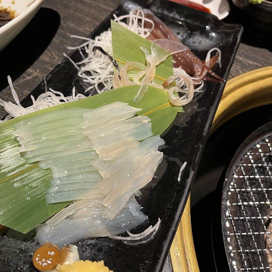 侑威地さんのインスタグラム写真 - (侑威地Instagram)「本日はこちら💁  函館に来れて超嬉しい☺️ 美味いもんたらふく食べて飲んで準備万端です‼️ よろしくお願いします!!!!!!  #rottengraffty #donanrockfes」10月1日 14時02分 - yuichi_rotten