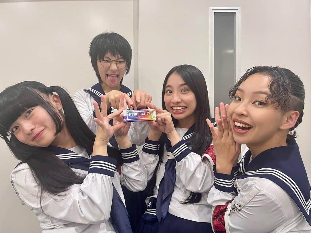 新しい学校のリーダーズさんのインスタグラム写真 - (新しい学校のリーダーズInstagram)「Mステ3時間スペシャル🎆🌠  青春を切り裂く波動 オトナブルー 2曲、生パフォーマンスしました‼️  オトナブルーでは白鵬女子高等学校ダンス部の皆さんとこの日限りのコラボレーション✨🔥🔥 @obsidian_girls  ありがとうございました！」10月1日 14時21分 - japan_leaders