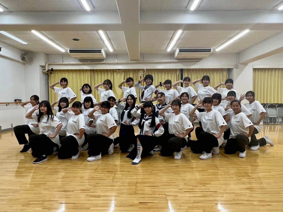新しい学校のリーダーズさんのインスタグラム写真 - (新しい学校のリーダーズInstagram)「Mステ3時間スペシャル🎆🌠  青春を切り裂く波動 オトナブルー 2曲、生パフォーマンスしました‼️  オトナブルーでは白鵬女子高等学校ダンス部の皆さんとこの日限りのコラボレーション✨🔥🔥 @obsidian_girls  ありがとうございました！」10月1日 14時21分 - japan_leaders
