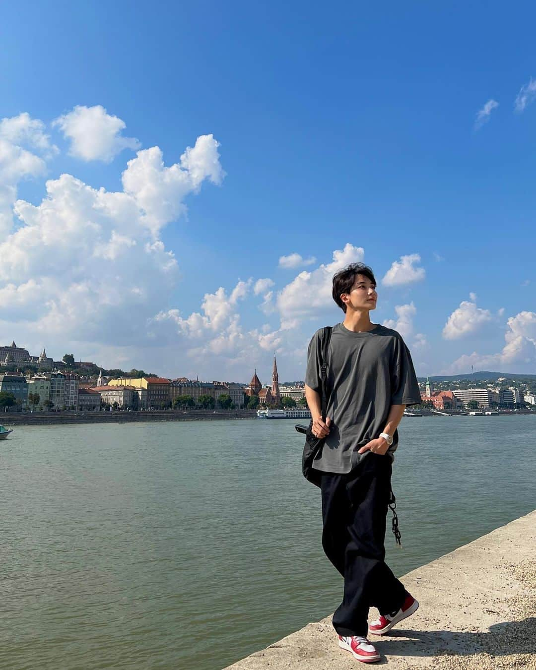 ジョンハンさんのインスタグラム写真 - (ジョンハンInstagram)「Budapest✨」10月1日 14時21分 - jeonghaniyoo_n