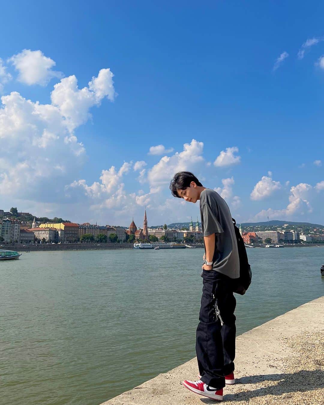 ジョンハンさんのインスタグラム写真 - (ジョンハンInstagram)「Budapest✨」10月1日 14時21分 - jeonghaniyoo_n