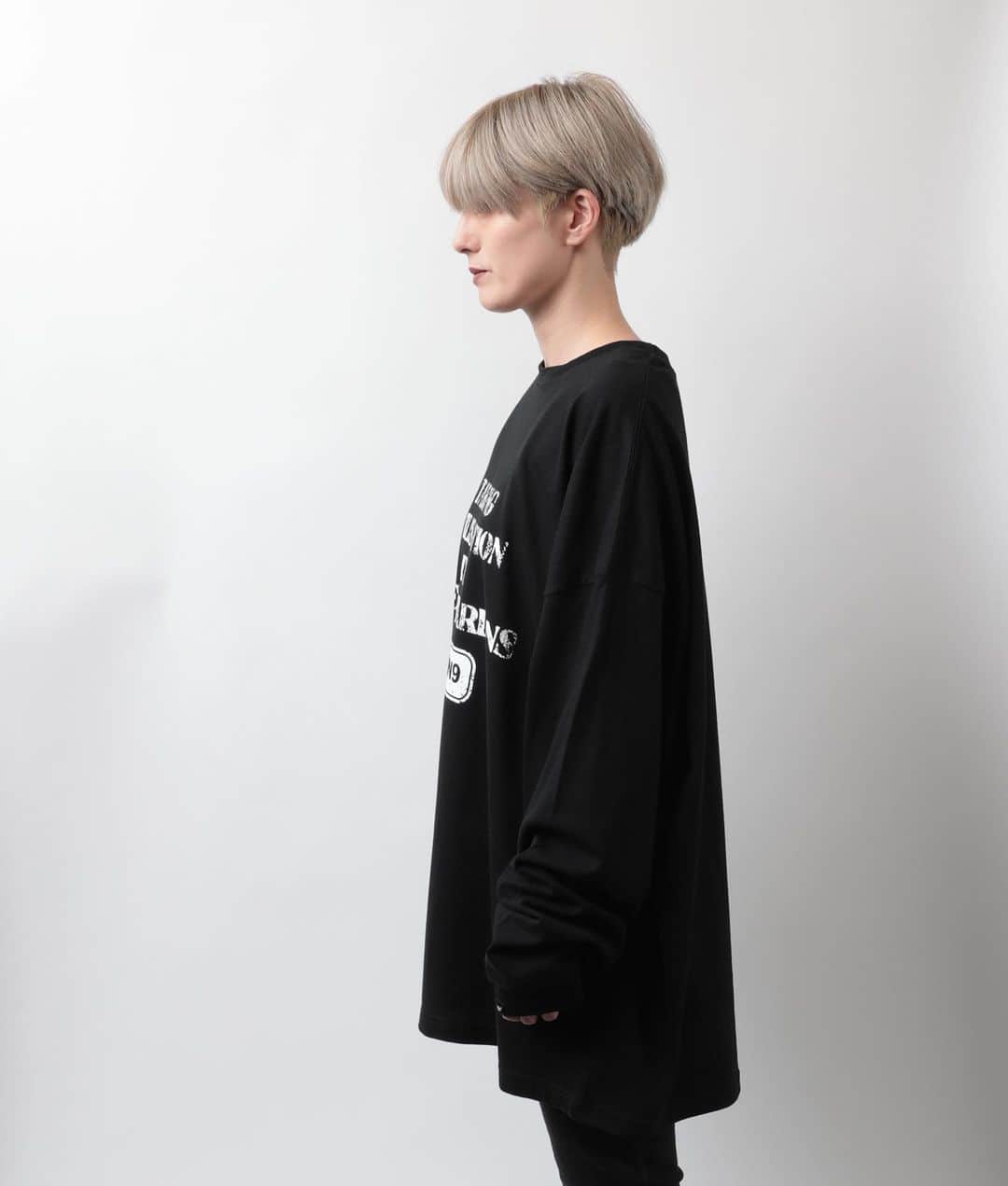 白鳥雪之丞さんのインスタグラム写真 - (白鳥雪之丞Instagram)「TEARS OF SWAN×ROCKIN CRUISIN-LESSON9 BIG T SHIRTS、LONG SLEEVE BIG T SHIRTS、本日の会場、webshopにて販売中です!!  T SHIRTS、LONG SLEEVE T SHIRTS共にビックシルエットボディを使用、フロント、バッグにコラボテーマのメッセージとロゴをプリント、初回分のみの販売で終了になりますので宜しくお願い致します!!  (T SHIRTS)¥8.500 https://tears-of-swan.shop-pro.jp/?pid=177226492  (LONG SLEEVE T SHIRTS)¥9.500 https://tears-of-swan.shop-pro.jp/?pid=177226858  (webshopオーダー分、10月中旬発送)  @tears_of_swan  #tearsofswan  @rockincruisin  #rockincruisin」10月1日 14時54分 - yukinojoeshiratori