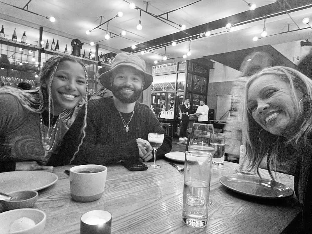 のインスタグラム：「My Babies ❤️❤️ @sashafoxyy & @devin_christian」