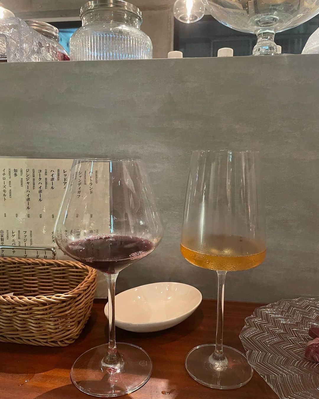 農海姫夏さんのインスタグラム写真 - (農海姫夏Instagram)「10月2日からオープンの　@nicome.gakugeidaigaku へ。 すごいオシャレな空間だった🍹 ご飯も全部美味しくてワインの種類もたくさんあって幸せだった🤤♡ また絶対いこーっと！ 皆さんも行ってみてください👀🍷」10月1日 14時52分 - hina_noumi