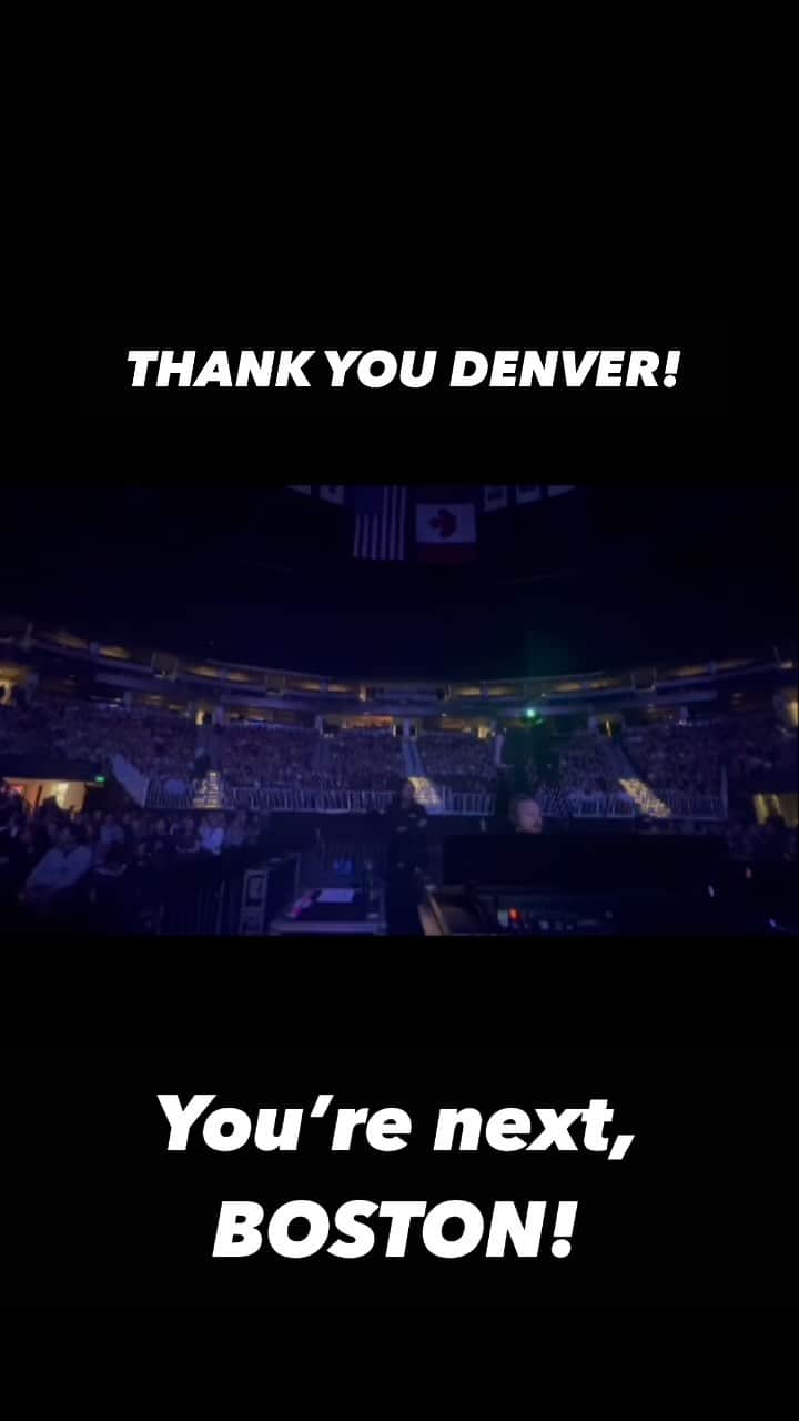 のインスタグラム：「INCREDIBLE NIGHT @ballarenadenver and we are bringing this show and this ⚡️ energy ⚡️ to @tdgarden OCTOBER, FRIDAY THE  13 🎃☠️! Tickets at iliza.com/tour」