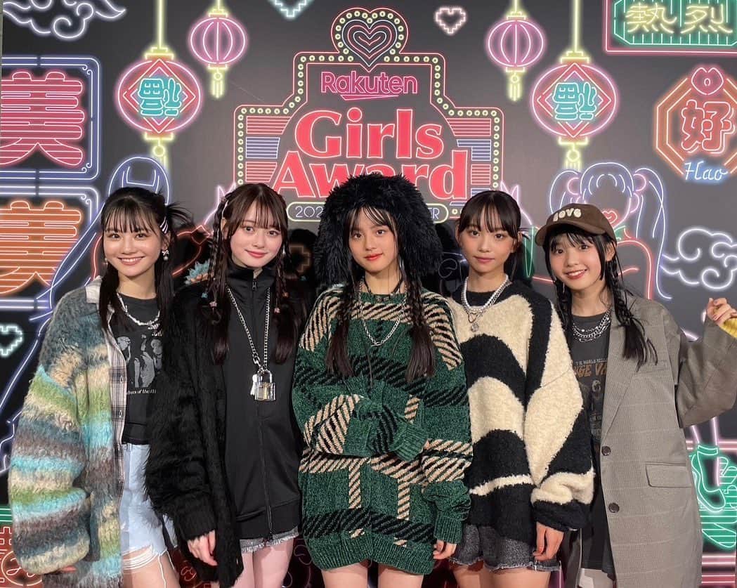 のインスタグラム：「Rakuten GirlsAward 2023 A/W Seventeen × WEGOステージに出演させて頂きました☺︎ 緊張でどきどきでしたが、すごく楽しんで歩けました♪♪ 見てくださったみなさん、ありがとうございました✨️  @girlsaward_official #ガルアワ2023AW#ガルアワ #GirlsAward2023 #jc2#09#PR」