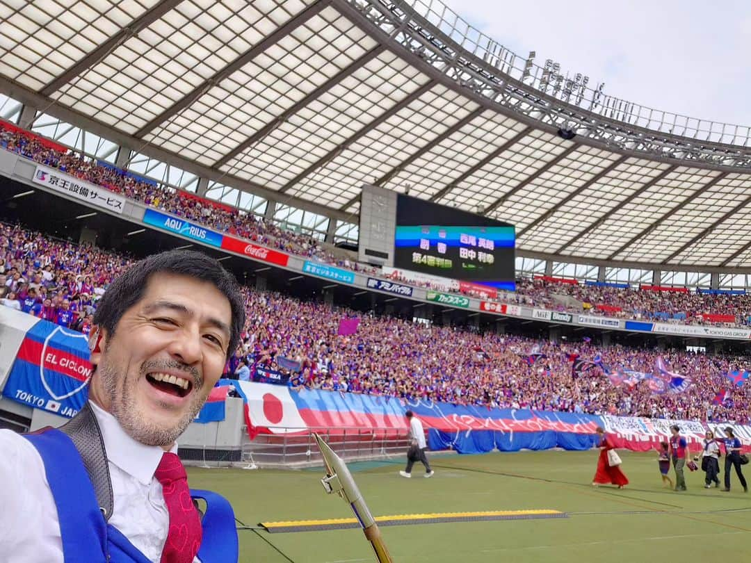 谷中敦のインスタグラム：「今日はFC東京25周年のお祝いに駆けつけました。#fc東京 #スカパラ」