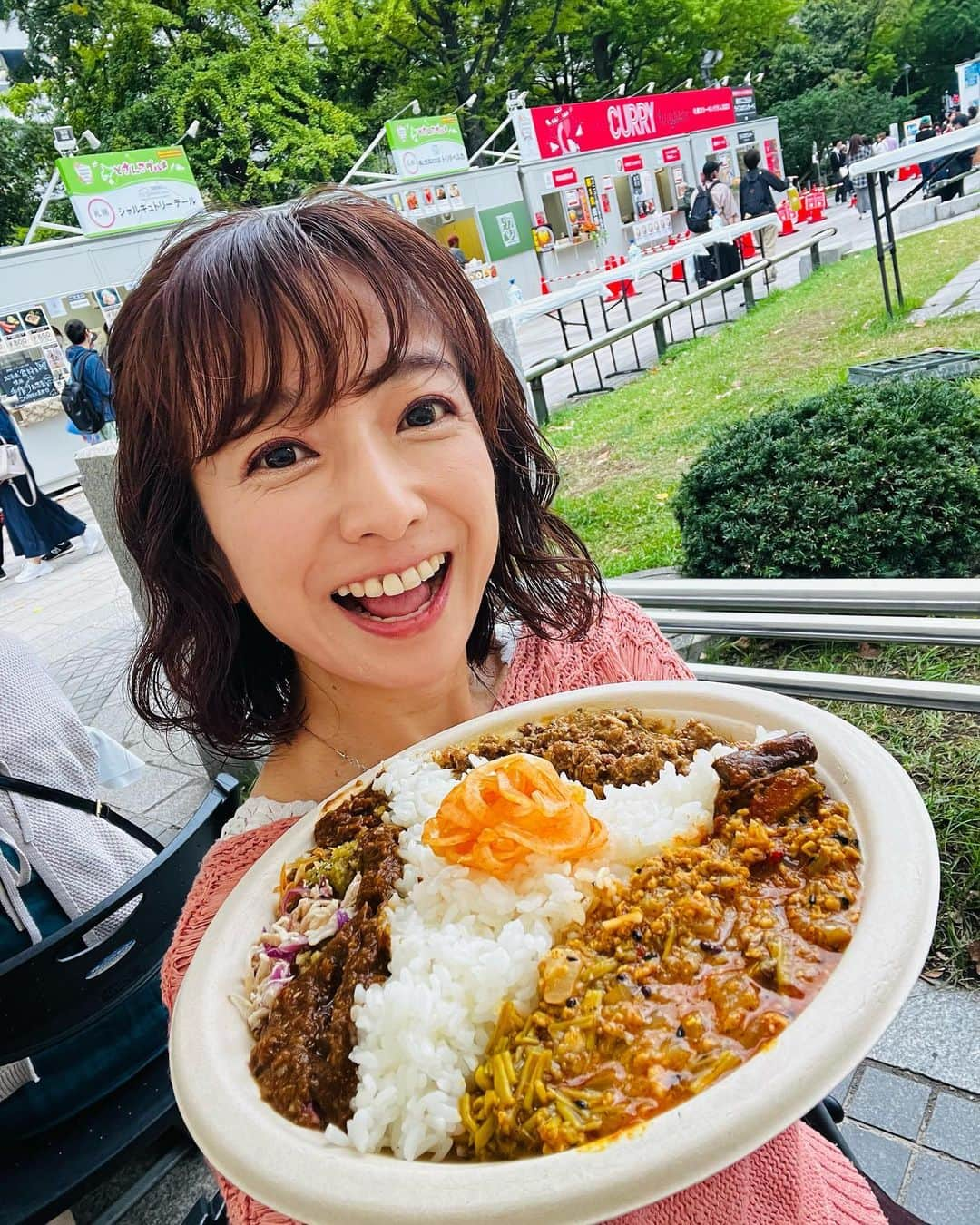 HBC北海道放送アナウンス部さんのインスタグラム写真 - (HBC北海道放送アナウンス部Instagram)「佐藤彩です！ (@hbc_ayasato )  オータムフェストでは 大好きなスパイスカレーをたくさん食べました☺️🍛 合わせて、18種類…笑笑  お気に入りのお店も はじめましてのお店も　 それぞれの個性を一度に楽しめるのが イベントならではの幸せでもあります🍛✨  ライスの形をいろいろ試して調整してみましたが 北海道の形をつくってみたのが 1番の思い出です！笑 (見えるかな？笑)  これからも たくさんのスパイスカレーに出会えますように✨✨✨  #札幌 #オータムフェスト #カリーキングダム #大通公園 #スパイス #カレー #スパイスカレー #札幌スパイスカレー #スパイスカレー好き」10月1日 15時32分 - hbc_announcer