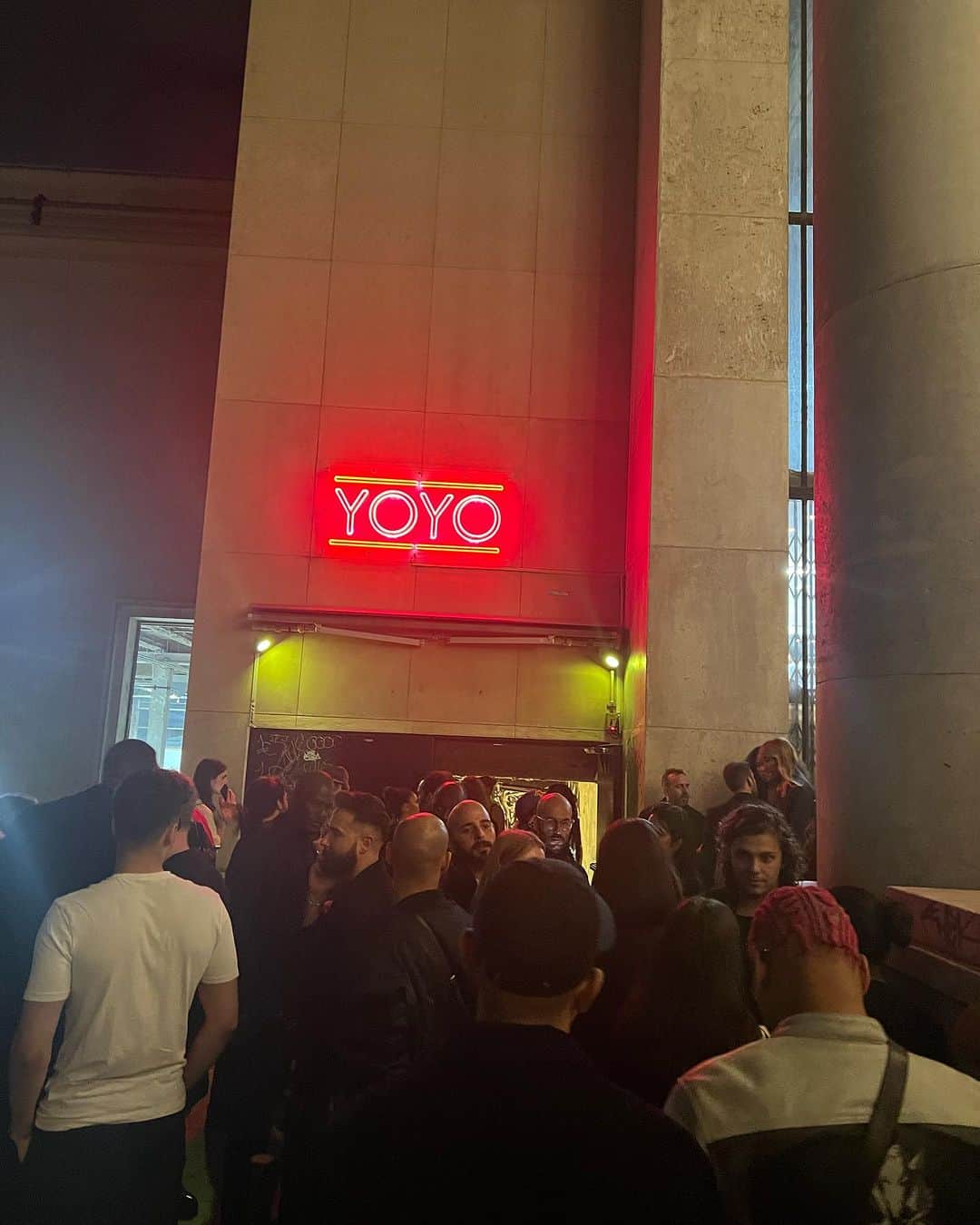 前田典子さんのインスタグラム写真 - (前田典子Instagram)「#parisのクラブ　 #YOYO 💋にて @louboutinbeauty ❤️ イベント #ルージュスティッレットルミマット💄  #夜遊び　🥂 #マエノリ旅🇫🇷  #ファッションウィークパリ」10月1日 15時35分 - maenorichang