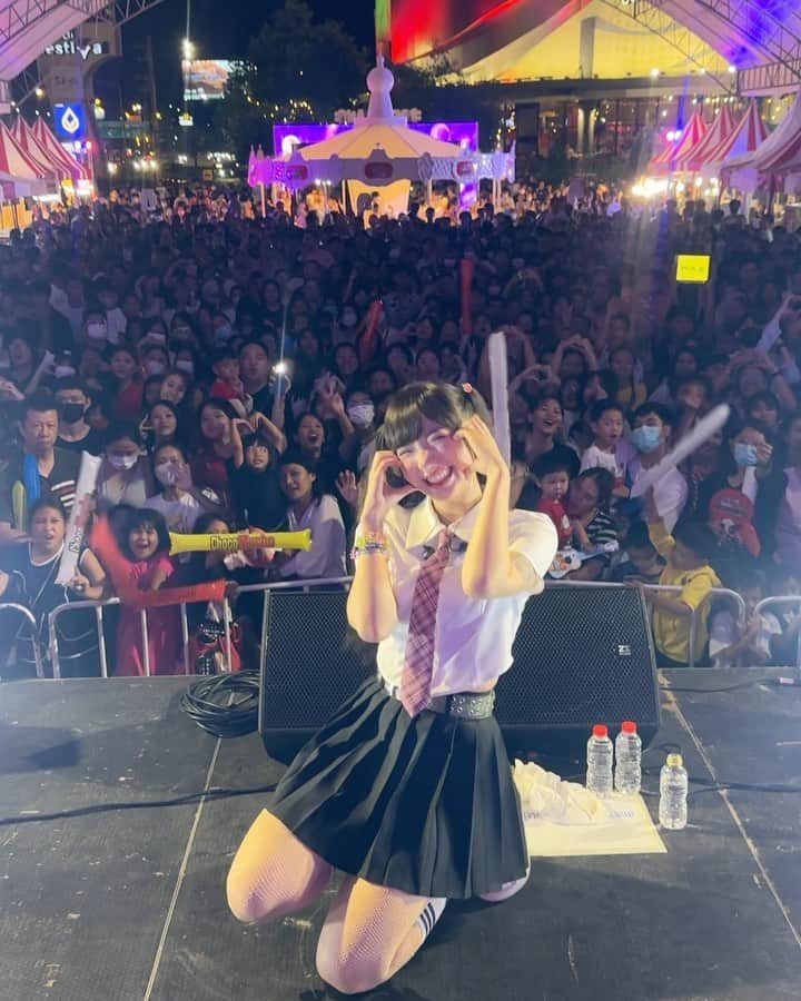ヤンニーン・ワイゲルのインスタグラム：「ชายเหมี่ยง Diaries💖」