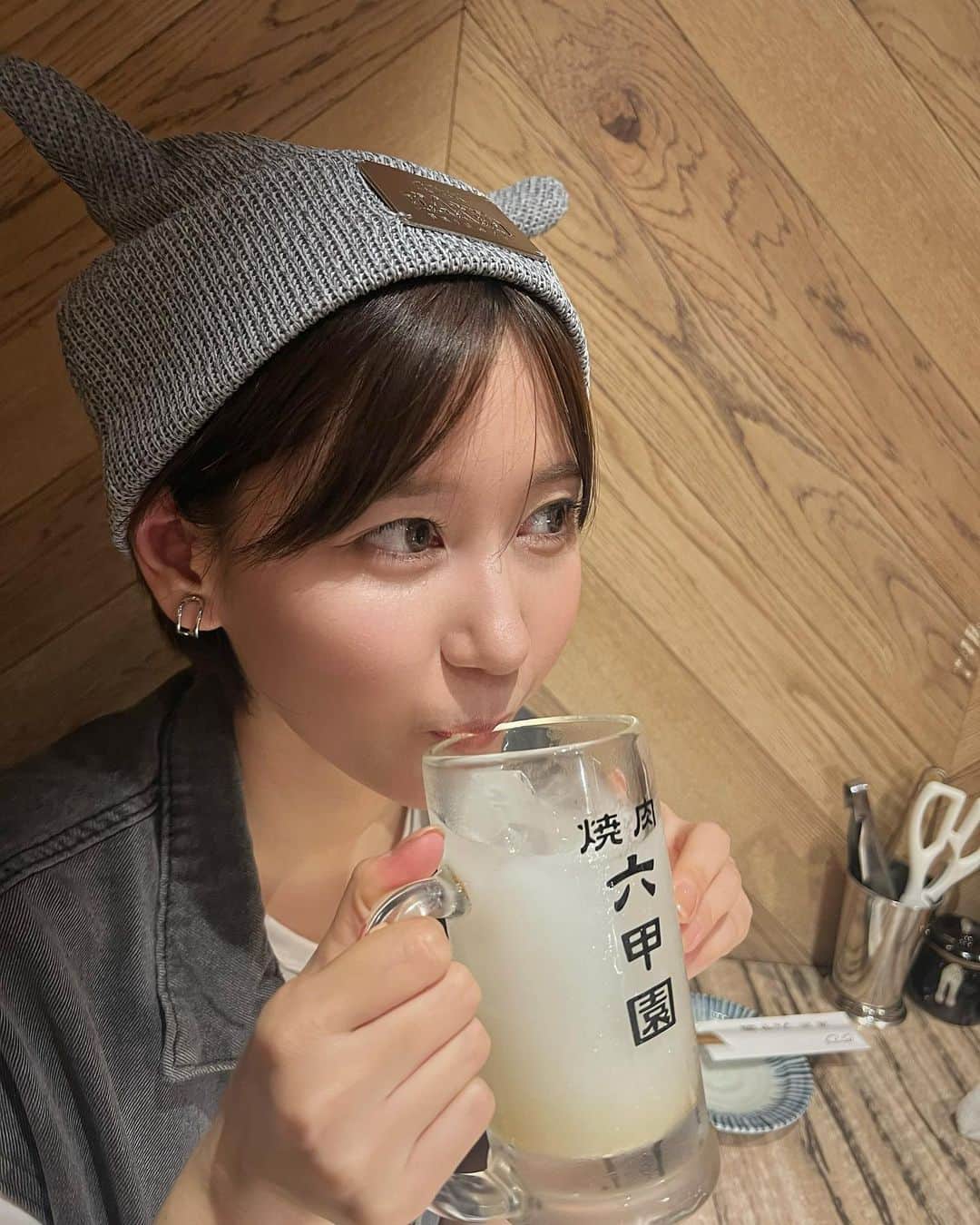 ゆきりぬさんのインスタグラム写真 - (ゆきりぬInstagram)「家族で焼肉行ってきた〜🥩 飲んでるのはカルピスソーダです💭 焼肉って幸せだよね🤤🤤」10月1日 15時49分 - yukirin_u