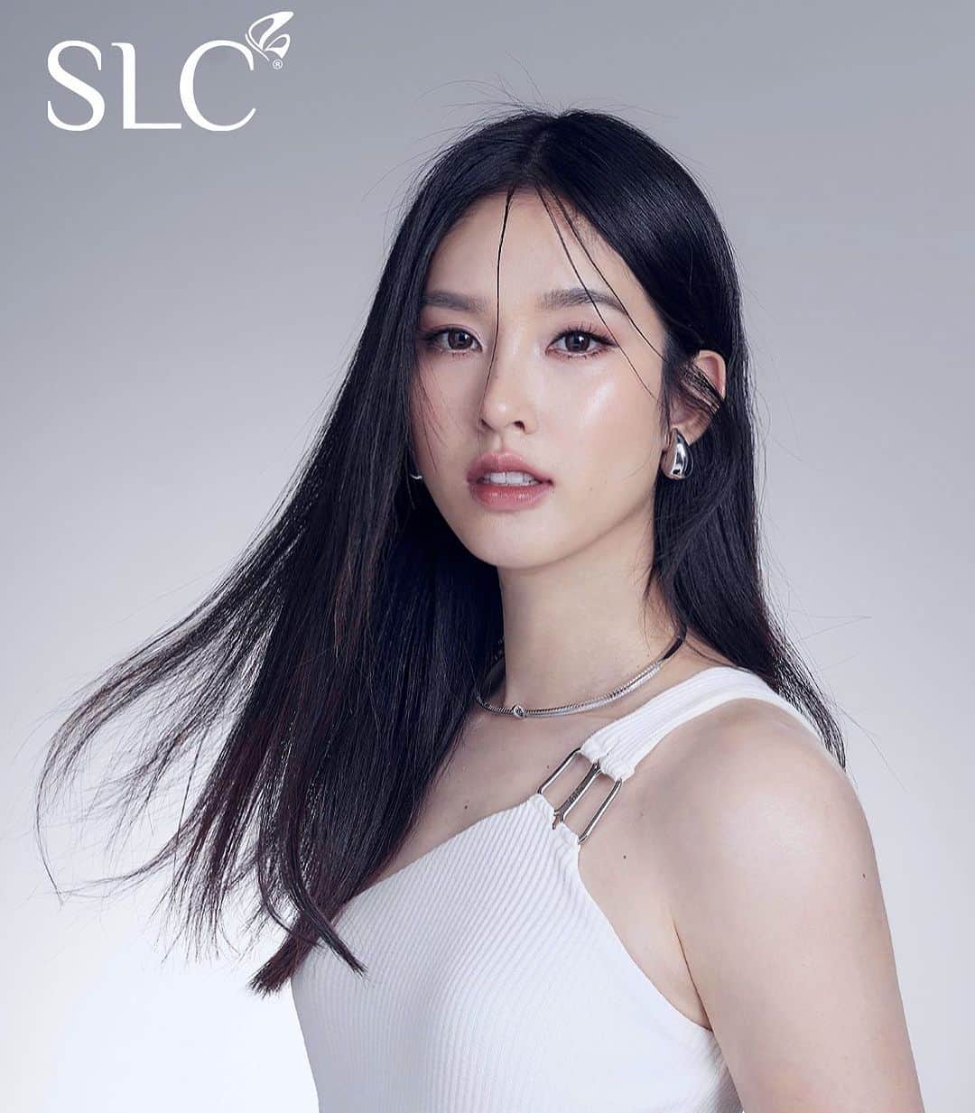 ポーイ・タリーチャダー ペッチャラットのインスタグラム：「เป็นตัวเองในเวอร์ชั่นที่ดีที่สุด  #BeYourBestSelf  #SLCclinic #SLChospital #SLCgroup」