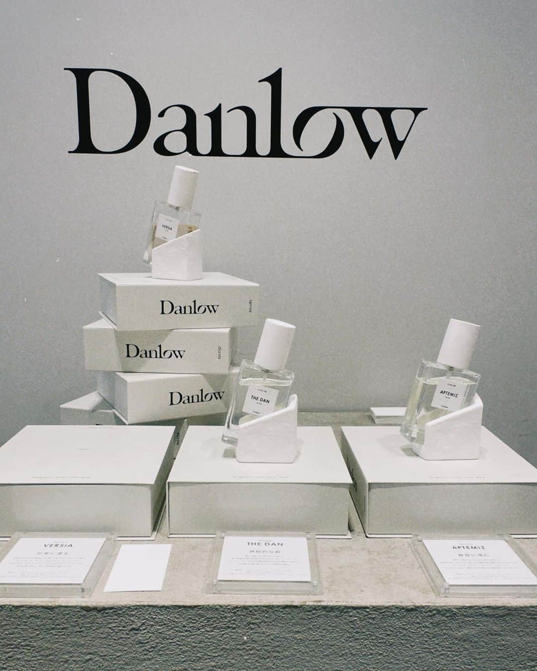 橋本香澄のインスタグラム：「. SPECIAL POPUP 🕯️ @danlow.jp  . #danlow #popup #specialpopup  #thegallery #fragrance #aoyama」