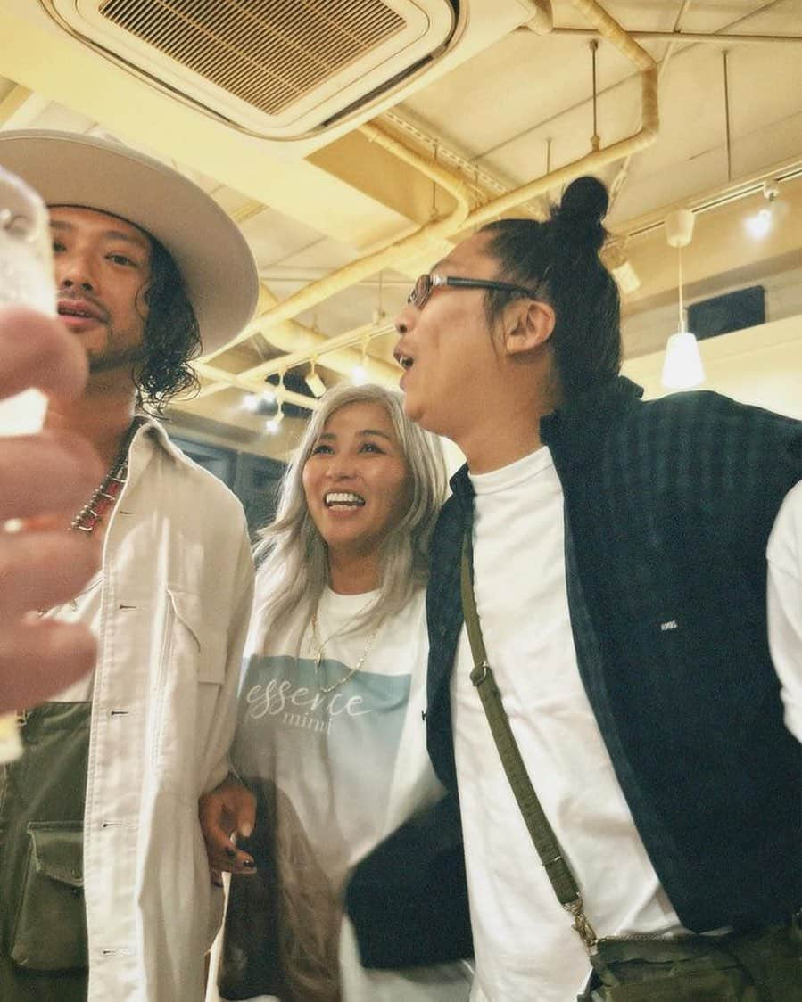 BESさんのインスタグラム写真 - (BESInstagram)「すっごいメンツ🙋🏾‍♂️  めっちゃ楽しかった😌  @jumbomaatch  @minmidesu   ふぉと　775 @775powchas」10月1日 16時33分 - bes1983