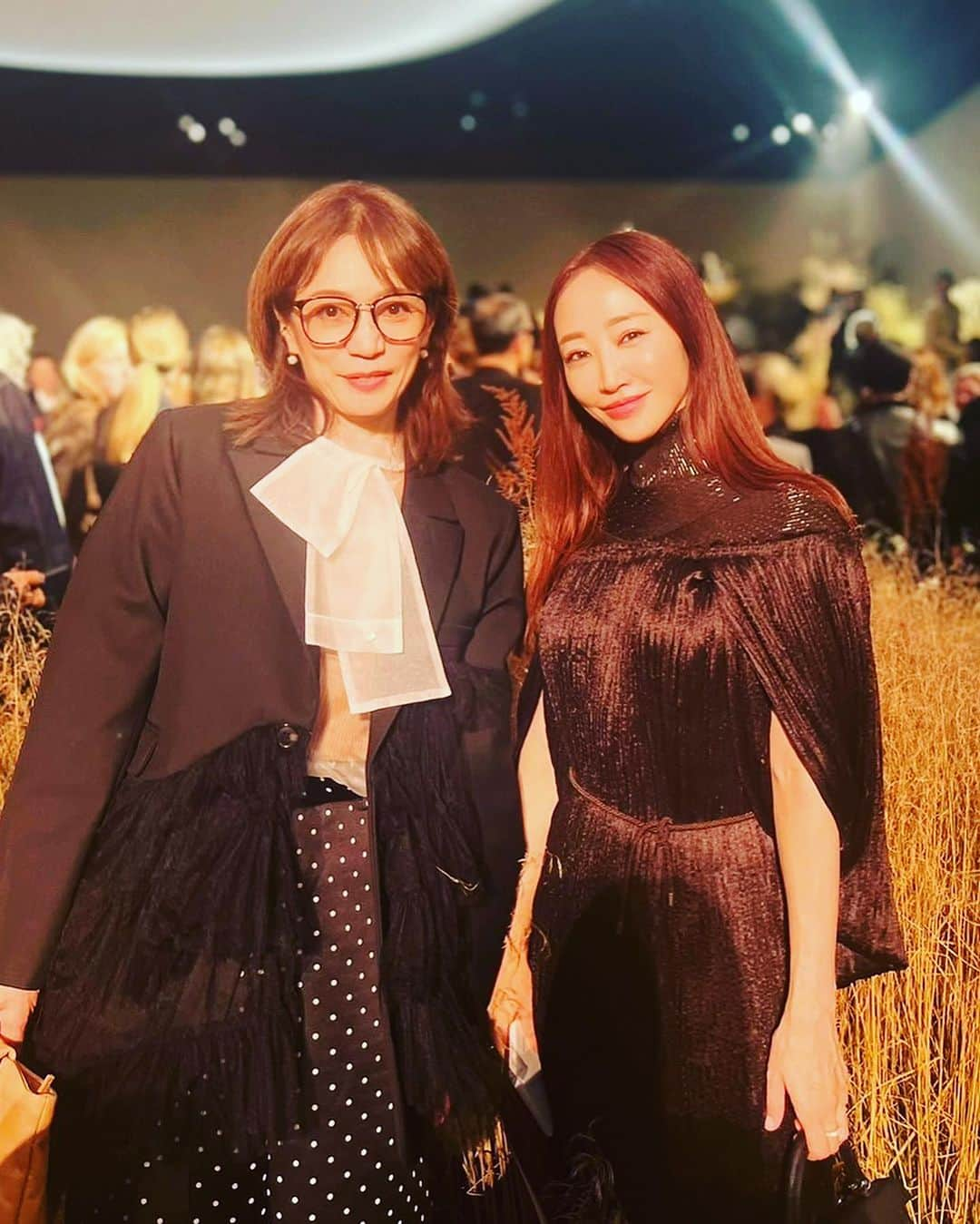 田中杏子さんのインスタグラム写真 - (田中杏子Instagram)「いつも素敵な恵さんと💕💕 エルメスのショウ会場にて。 楽しかった❤️  #hermes #神崎恵  #hermes24ss」10月1日 17時08分 - akoakotanaka