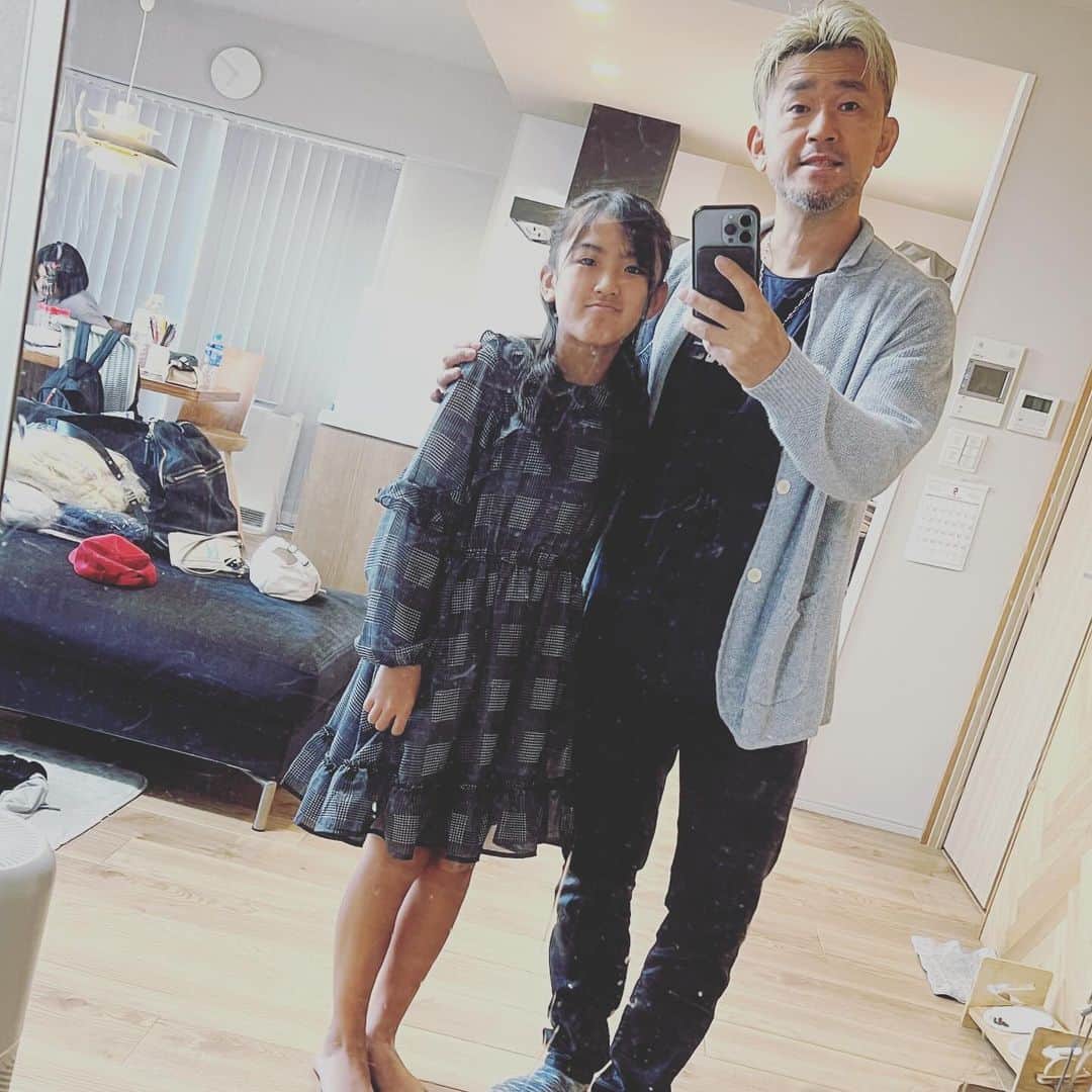 kougeishaのインスタグラム：「さてばあちゃん👵の誕生日会に行こっかねー♪」