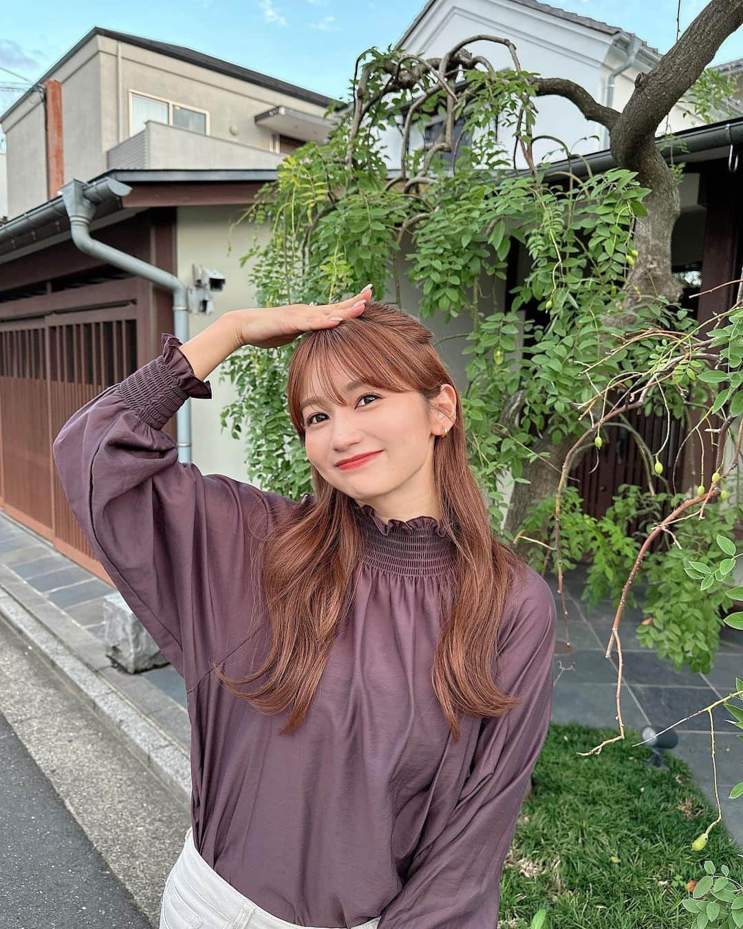 細沼紗花さんのインスタグラム写真 - (細沼紗花Instagram)「.  ちょっとずつ秋模様🍂 早く寒くなって欲しいなぁ🐶  . #ハーフアップ#ハーフアップアレンジ #ヘアアレンジ」10月1日 17時59分 - sayaka_hosonuma