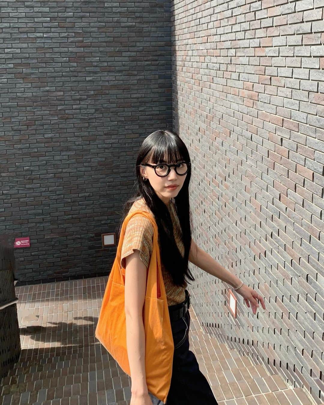 Shiho Sasakiさんのインスタグラム写真 - (Shiho SasakiInstagram)「オレンジって着ると元気出る🍊✌︎  #残暑服 #outfit_shiho」10月1日 18時04分 - shihomurata0718