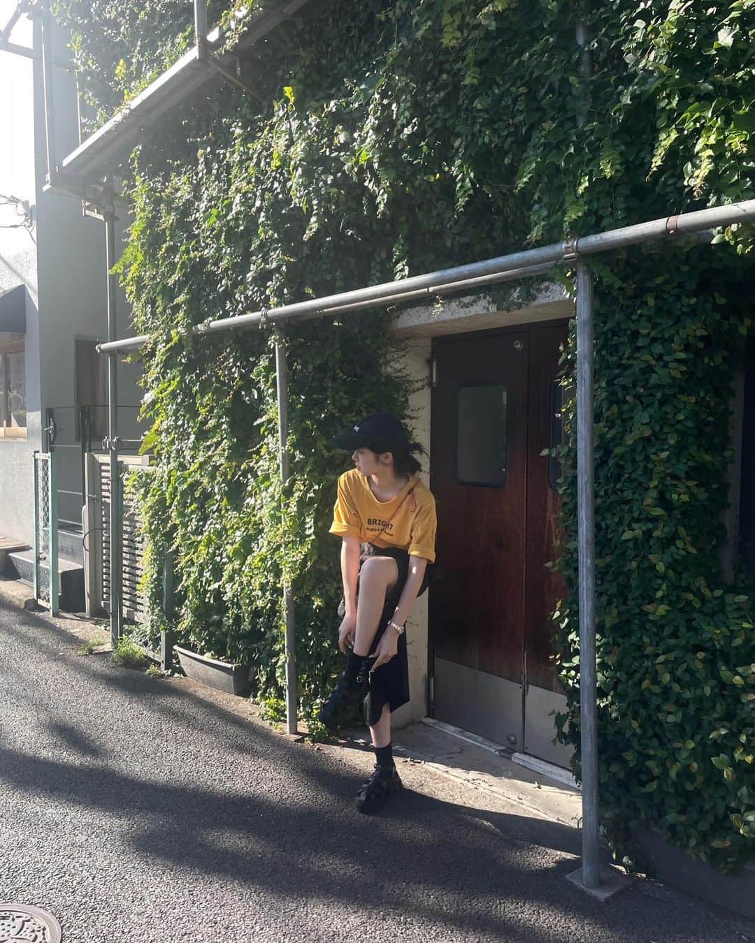 籠谷さくらのインスタグラム：「🕺🏻 👾  最近3年日記始めました‼︎  早速書き忘れました🫡🫡」