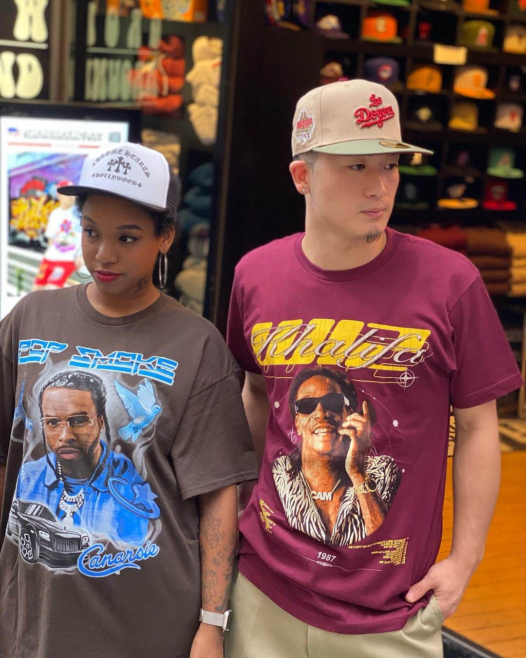 GROW AROUNDのインスタグラム：「#growaroundnewarrivals RAP TEE RAP TEEに新しいデザインが増えました！！  POP SMOKE.Wiz Khalifa.king Vonの3人が新登場🔥 WEB UPも完了しております☑️」