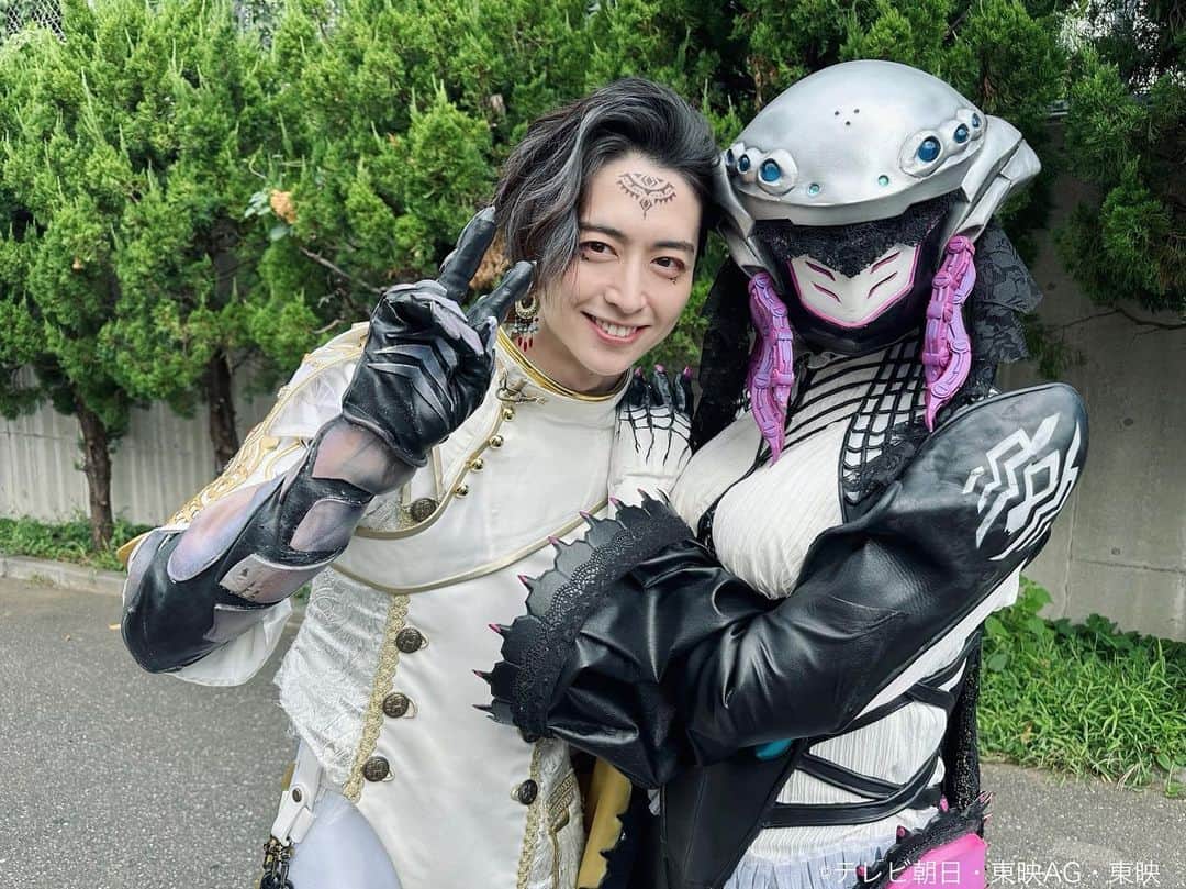 池田匡志のインスタグラム：「第31話ご視聴ありがとうございました！ いかがでしたか？  強く、美しく、優しい母様  「愛してる」… 伝えることができて良かった！ 登場回の12話を思い出すと、王様達もジェラミーも感慨深いです！  次回第32話、王様達が地球へ！？」