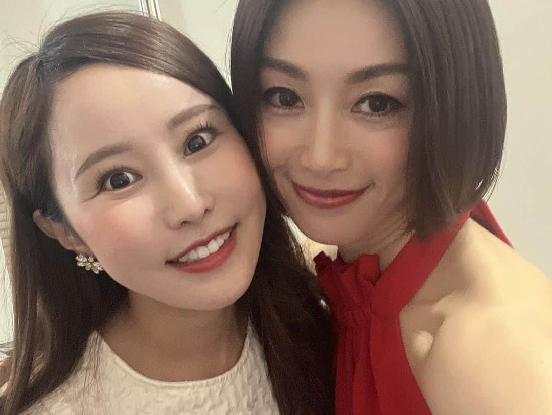 酒井法子さんのインスタグラム写真 - (酒井法子Instagram)「石川県オートバックス和希プレゼンツ 絶好調w✖️ばばぱんまつり 焼きたてのパンが20店舗にも並ぶ 夢のお祭りにて歌を歌わせて頂きました🙇‍♀️ 昨年もお招き頂き2年も連続で出演させてくださり 有難うございました🙇‍♀️ 石川県で最も愛され続けている馬場ももこアナウンサーさん。 可愛い「ほくりくアイドル部」の皆さんは パワーほど走るステージが圧巻でした。😭可愛い。。 たくさんの皆様にご覧いただき とても嬉しかったです。 #ばばぱん祭り #オートバックス和希 #絶好調w #馬場ももこさん #ほくりくアイドル部 #酒井法子」10月1日 18時54分 - noriko_sakai_official