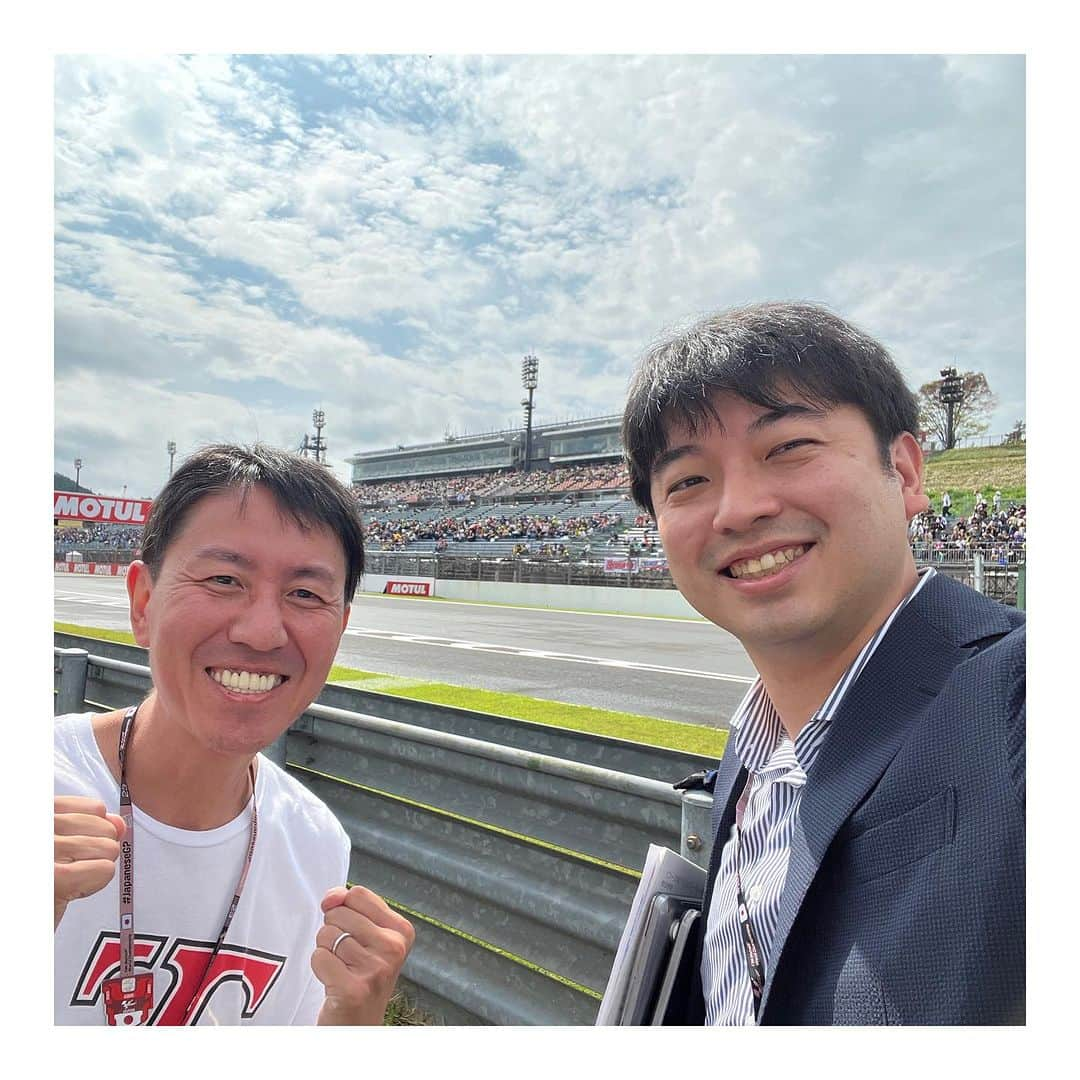 藤田大介さんのインスタグラム写真 - (藤田大介Instagram)「チュートリアル福田充徳さんと、モビリティリゾートもてぎサーキット取材。1コーナー、ウェットパッチが多く残るコーナーの通過を見守りました。 #motoGP #この音が好き #福田充徳」10月1日 19時07分 - fujita.daisuke_ntv