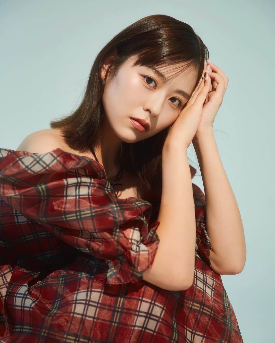 大野帆香のインスタグラム：「なかなか着ない洋服🌹」