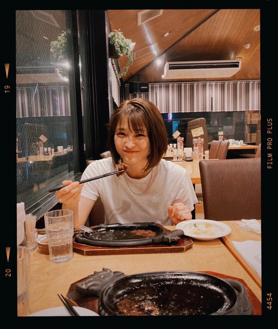 岡本玲のインスタグラム：「. 夕飯。 with @matsui_photo」