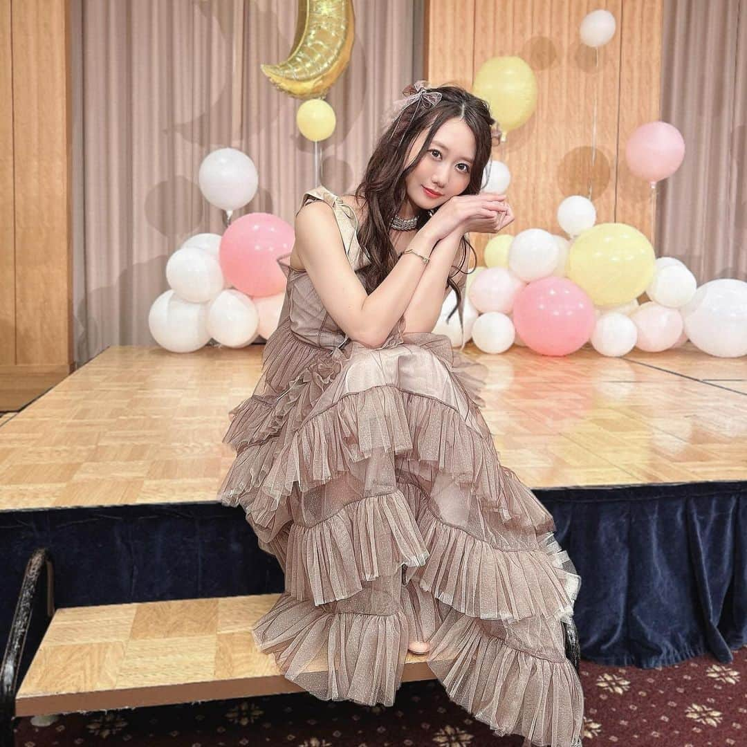 古畑奈和さんのインスタグラム写真 - (古畑奈和Instagram)「⋱Furuhata Nao Birthday2023 ⋰  夜の部はvesさん(@dress_ves)のドレスを 着させていただきました！ありがとうございます！  大人なカラーだけど可愛さもある素敵な ドレスを用意してくださり、とても嬉しい😭✨  ドレスを着こなせているかは 分からないが、また１つお姉さんに なったし綺麗を手に入れていきたい所存。」10月1日 19時26分 - nao_furuhata