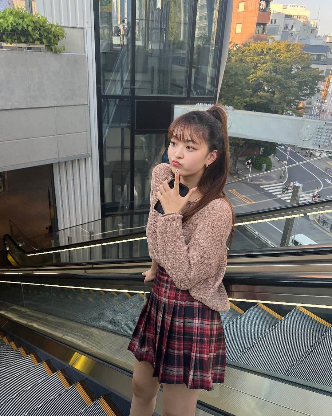 井上あかりのインスタグラム：「10月だね~🤭」