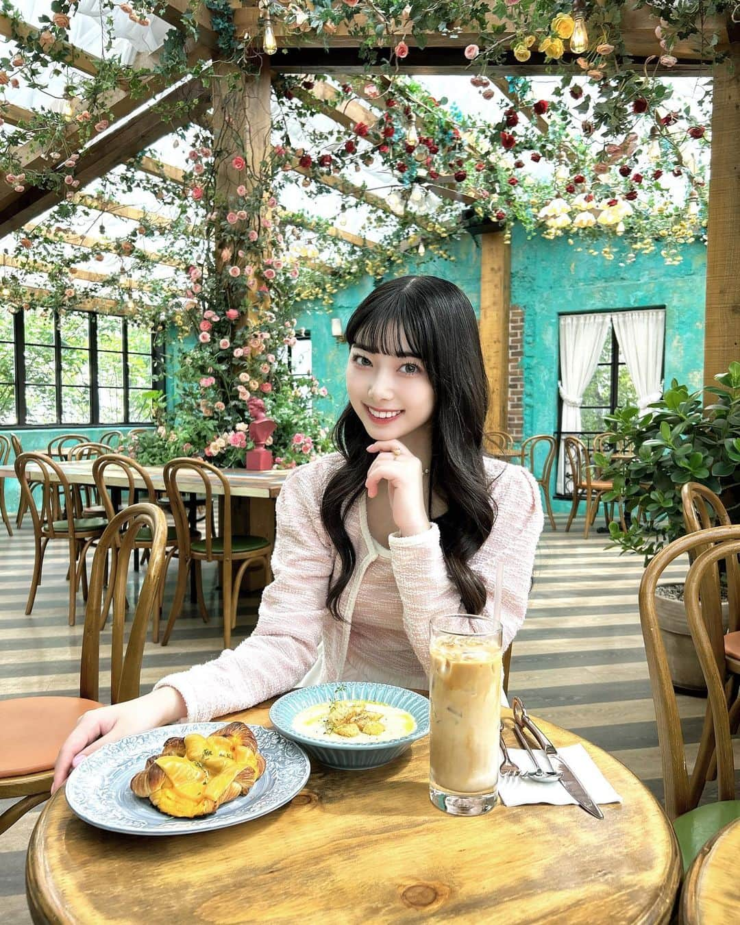  小浜桃奈のインスタグラム：「⸜🌷︎⸝‍ in 한국🇰🇷💕」