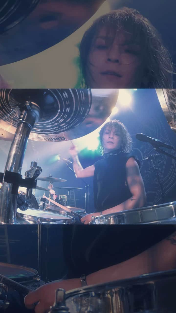 Tatsuya Amanoのインスタグラム：「Live at DAWN tour Nagoya🥁💥 ⁡ This song ‘Snake Code’ was released in 2011, but still ✊✨ ⁡ Next Japan tour↓↓ ⁡ 1月20日（土）Zepp Sapporo 1月26日（金）Zepp Fukuoka 1月28日（日）Zepp Osaka Bayside 2月12日（月・祝）Zepp Nagoya 2月18日（日）Zepp Haneda ⁡ https://w.pia.jp/t/crossfaith2024/ ⁡ #Drums #DrumCam #sjcdrums #meinlcymbals #promarksticks #Roland #pearleliminatorredline #Lewitt #ZoomH8 #ドラム」