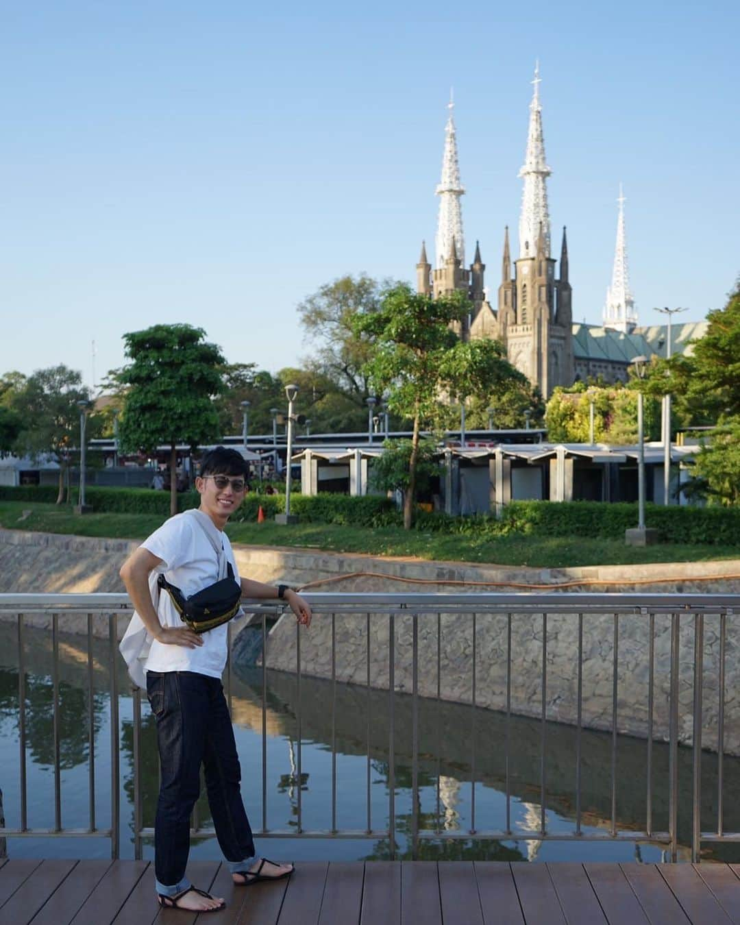 重盛赳男さんのインスタグラム写真 - (重盛赳男Instagram)「この夏のおやすみは、兄家族の住むインドネシアへ🇮🇩 旅行も海外も久々、日本とは違ったパワーを感じました。  あすから「NBSみんなの信州」復帰です。 どうぞよろしくお願いします！  #インドネシア #indonesia #ジャカルタ #jakarta #重盛赳男 #テルマカシー #アナウンサー」10月1日 19時53分 - shigemoritakeo