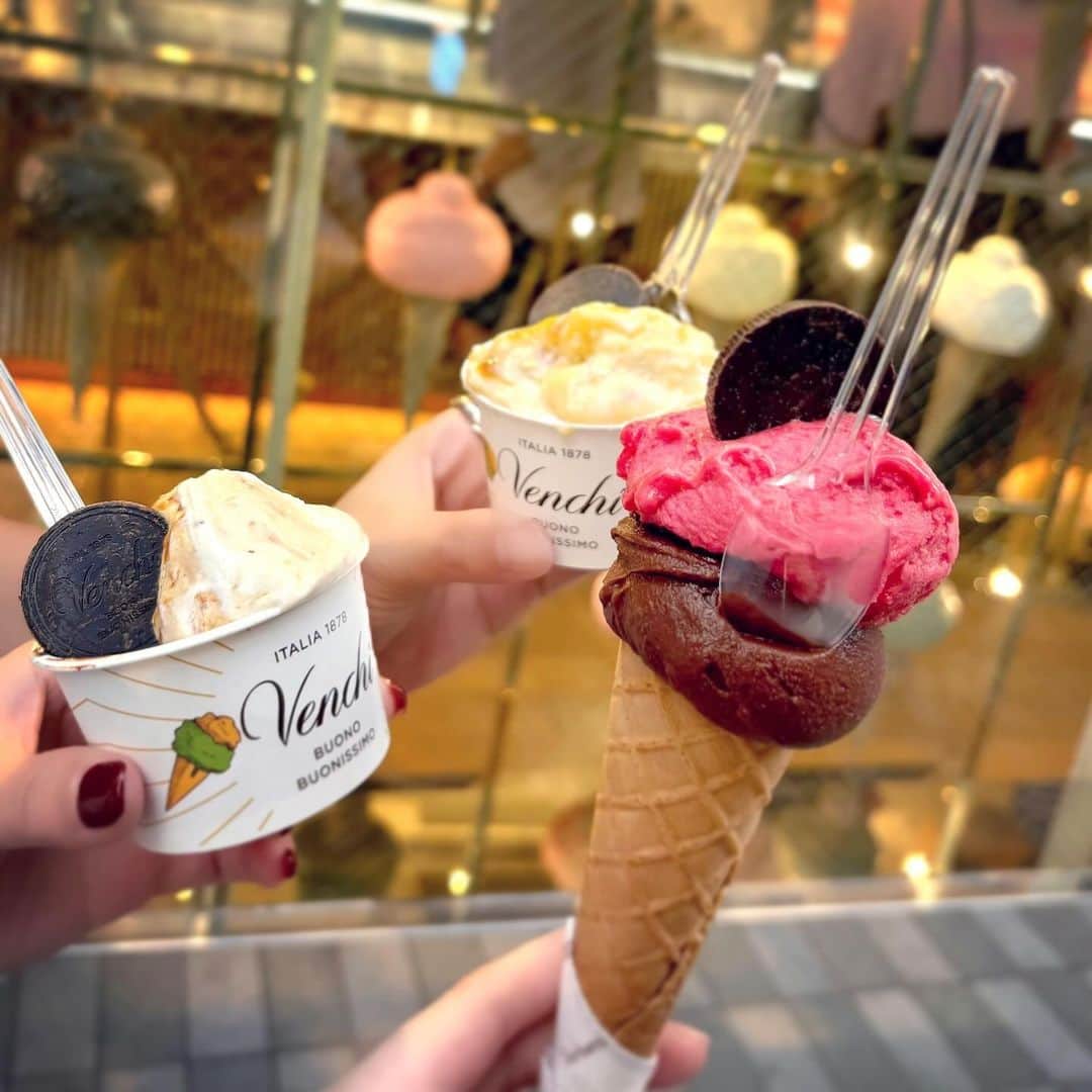 栗田萌さんのインスタグラム写真 - (栗田萌Instagram)「Venchi ジェラートおいしかった✨  また食べたいな〜🍨💕」10月1日 20時09分 - kurimoe_official
