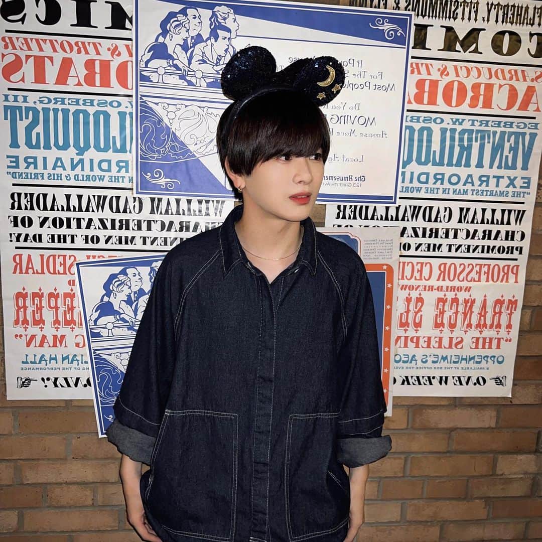 六花清春のインスタグラム：「しばらくこの服ばっかり着てる気がする🐭」