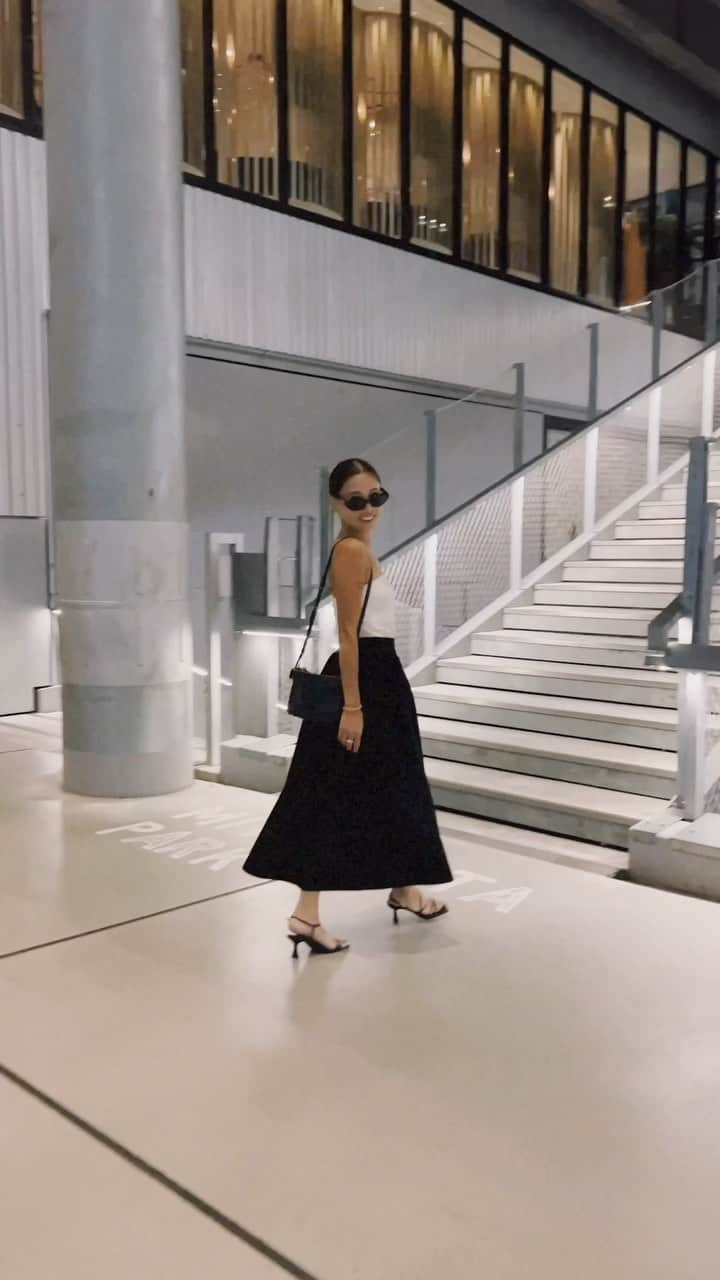 のインスタグラム：「Shibuya Night🖤🌃✨🌙 #outfits ♡」