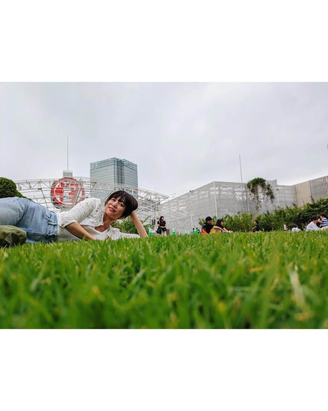 のインスタグラム：「親友と伊勢丹を満喫した日曜日。 伊勢丹新宿90周年おめでとうございます㊗️」