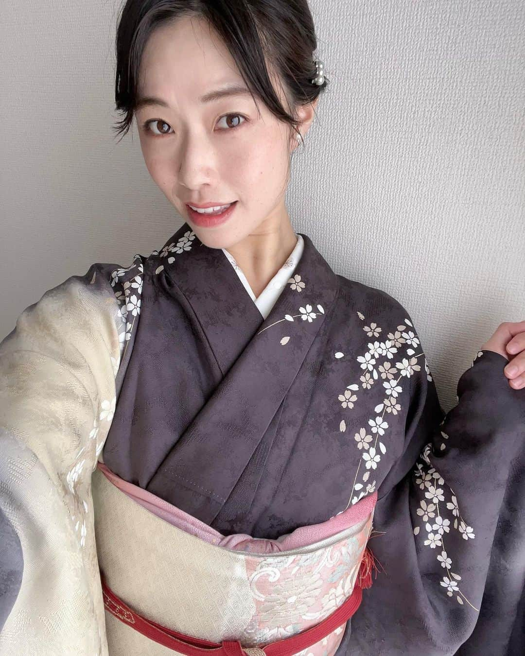 小田飛鳥さんのインスタグラム写真 - (小田飛鳥Instagram)「9月は沢山お着物を着る機会があって嬉しかったです🥰 基本の帯の結び方は割と慣れて来たので、今月は少し違う結び方も習得出来たらな🥹 お着物でお出掛けしたい〜👘 #kimono #kimonostyle #着物 #お着物 #和装 #japanesegirl #asiangirl」10月1日 20時33分 - asuka_oda_0320